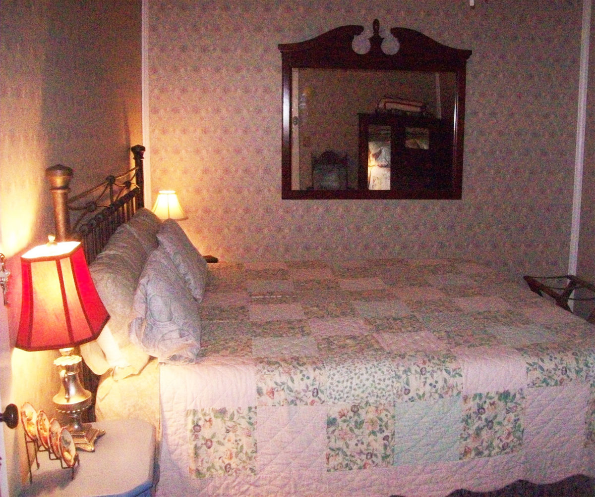 Guest Rooms Pictures & Descriptions Company House Bed & Breakfast Inn